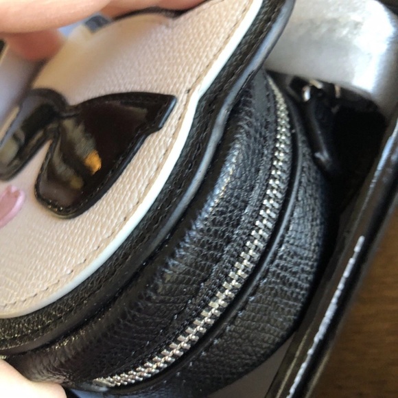 NWT-Karl Lagerfeld Cat Mini Purse & Card Holder –Designer Gift Set-reg $198 - Picture 4 of 8